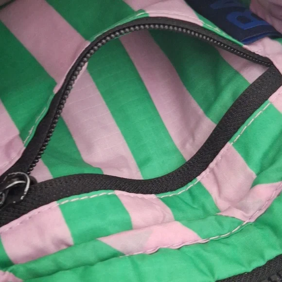 BAGGU Pink Green Awning Stripe Puffy Fanny Pack - Picture 13 of 13